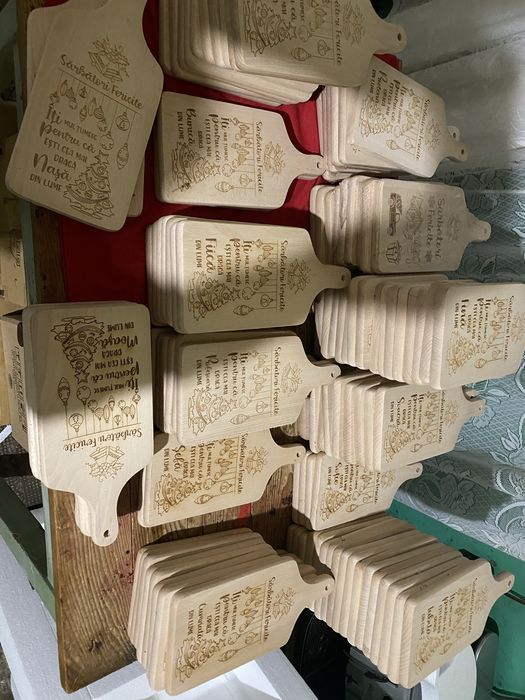 Spatula si tocator personalizat