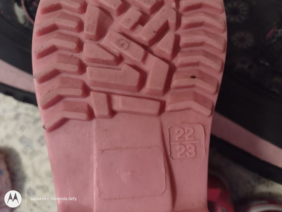 ЛОТ бебешки ботушки и пантофи. За размери и въпроси пишете на съобщени