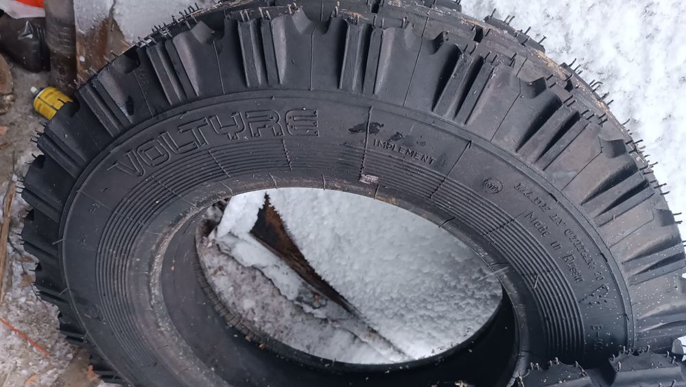 Шины на трактор на прицеп