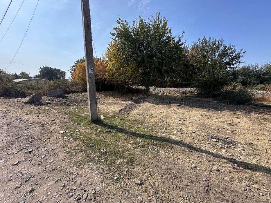 Uchastka sotiladi 4 sotix