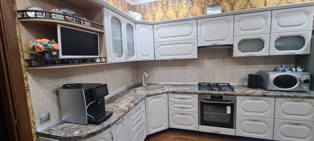 Продам Кухонный гарнитур б/у