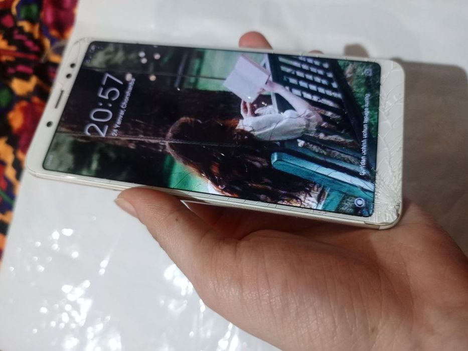 Redmi telefon sotiladi