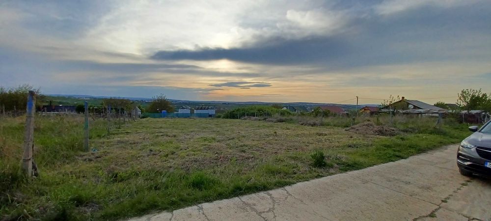 Vand Teren Intravilan 1000 mp in Bucium-Vișani