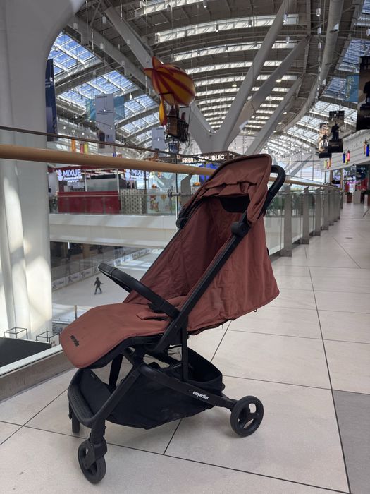 Продам коляску easywalker