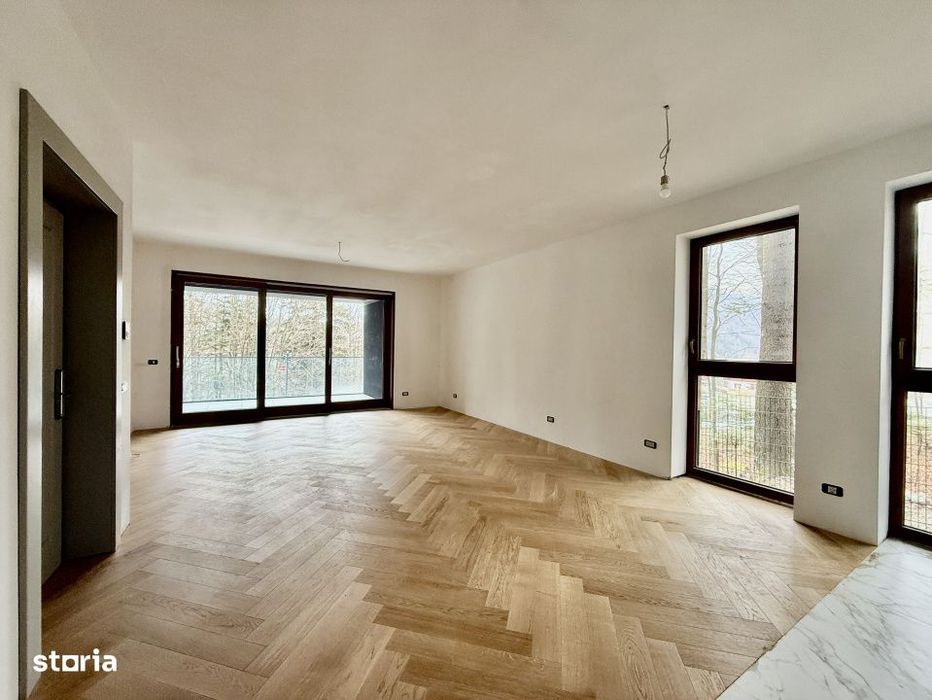 Apartament la parter cu gradina proprie, in Foresti Sinaia. In inima n