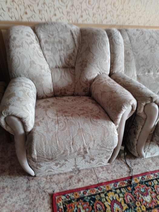 Диван с креслами