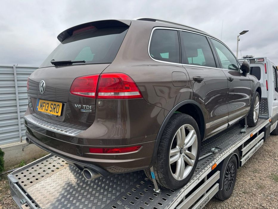 Dezmembrez Volkswagen Touareg 7P 2013 R-Line LH8Z