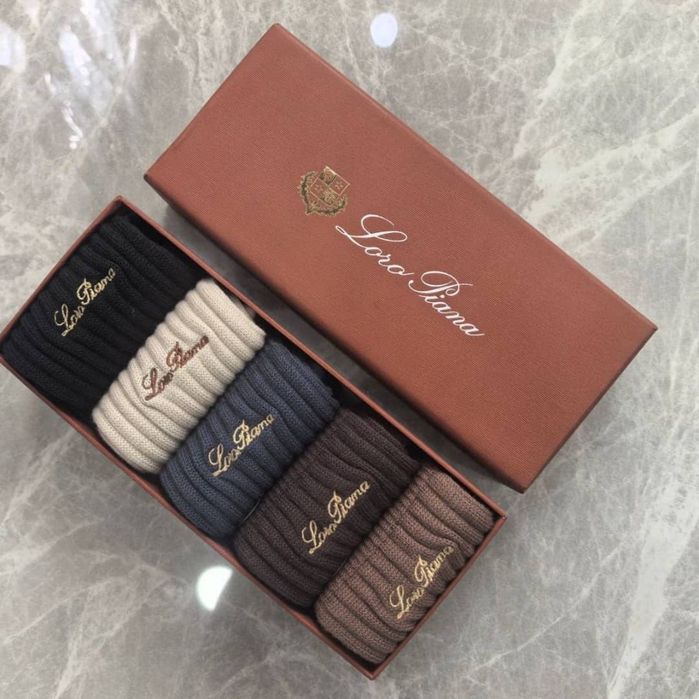 Луксозни чорапи CHANEL, Loro Piana