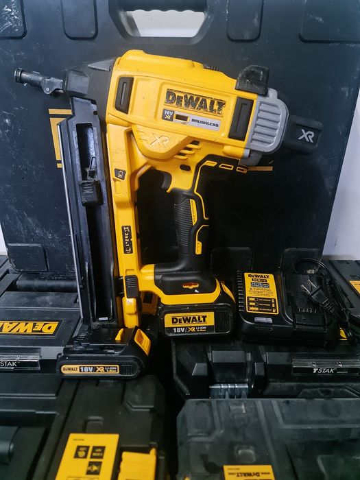 Pistol cuie Dewalt beton/încărcător/acumulatori