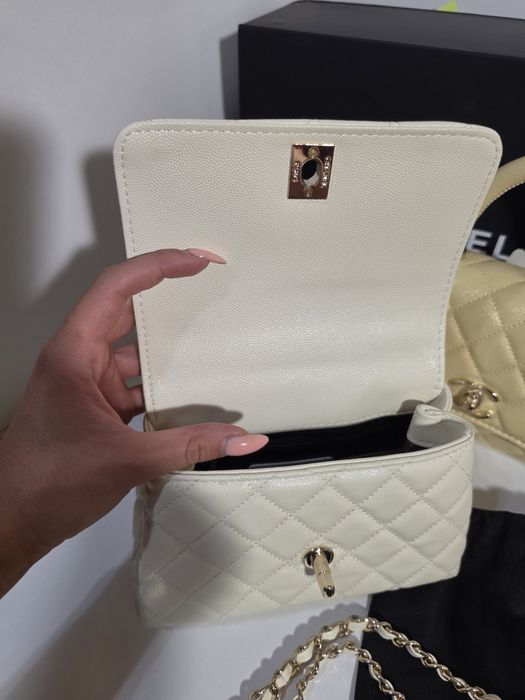Дамска чантa Chanel Coco Handle small 20C