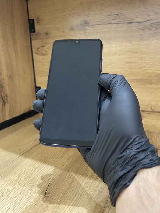Redmi 7 sotuvda