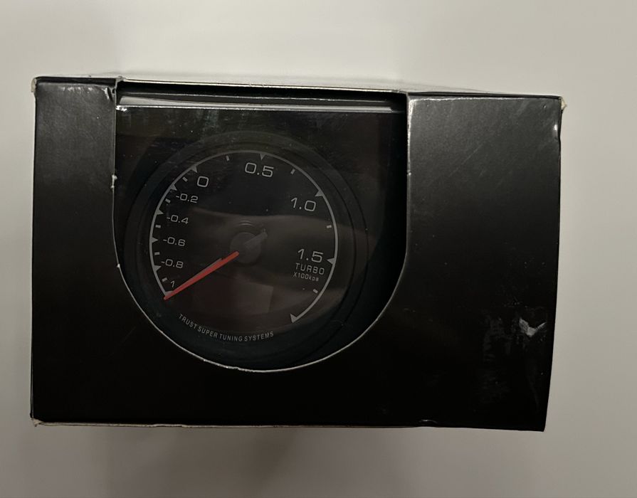 Бууст метър boost meter измервателен уред за турбо