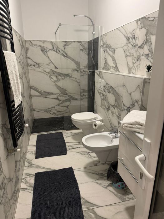 Apartament de lux de inchiriat Centru , bulevardul Revoluției, Teatru