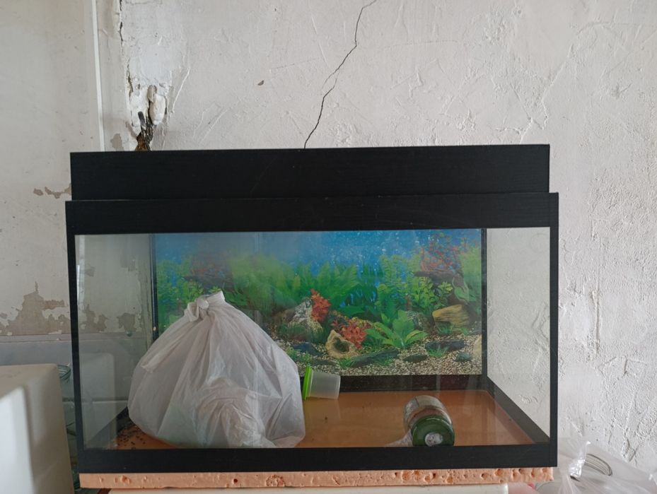 Продам аквариум в хорошем состоянии.