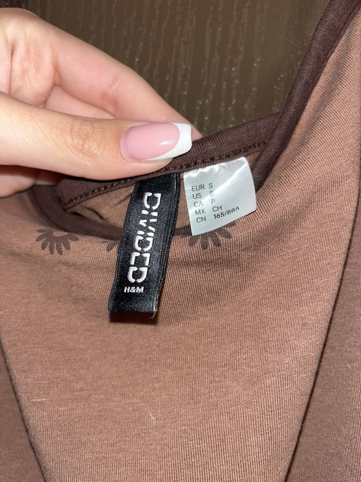 H&M рокля по тялото