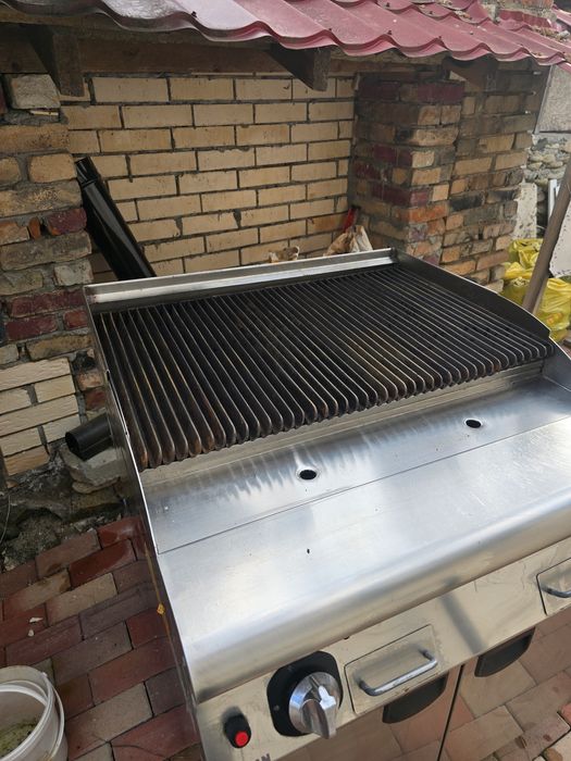 Grătar Profesional pe Rocă Vulcanică 10Kw 80x50cm  INOXSAN  (GAZ)