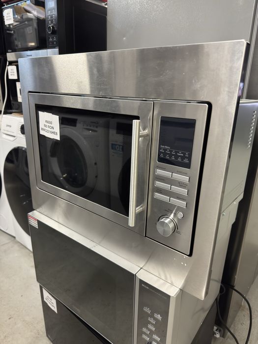 Cuptor cu microunde încorporabil combinat Bomann MWG2216HEB