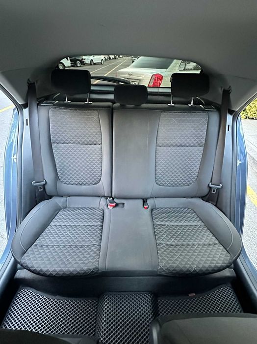 Продается Kia Rio 2018г, цвет Синий Дымчатый (Smoky Blue)