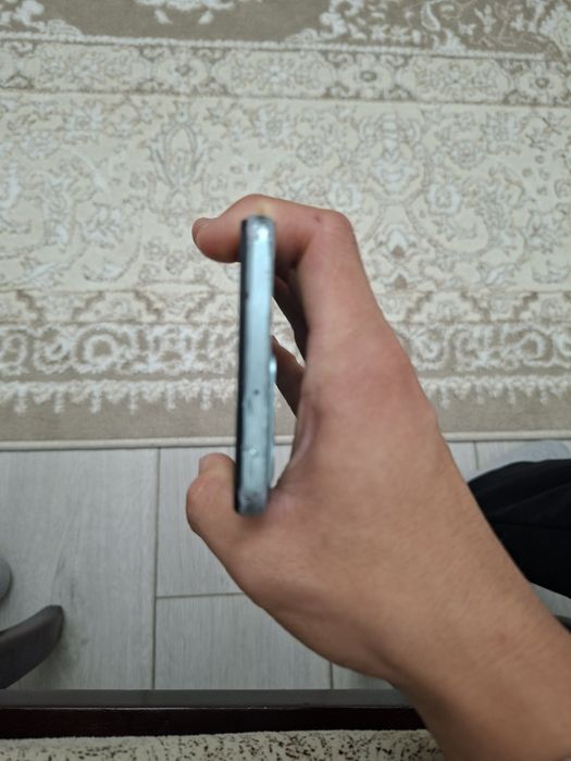 Vivo v27e  продам