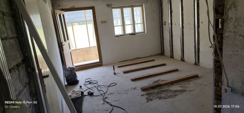 Продавам къщата във с.Хаджидимитрово