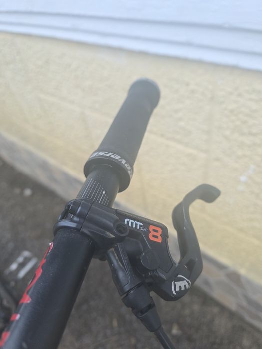 Vând manete magura mt8