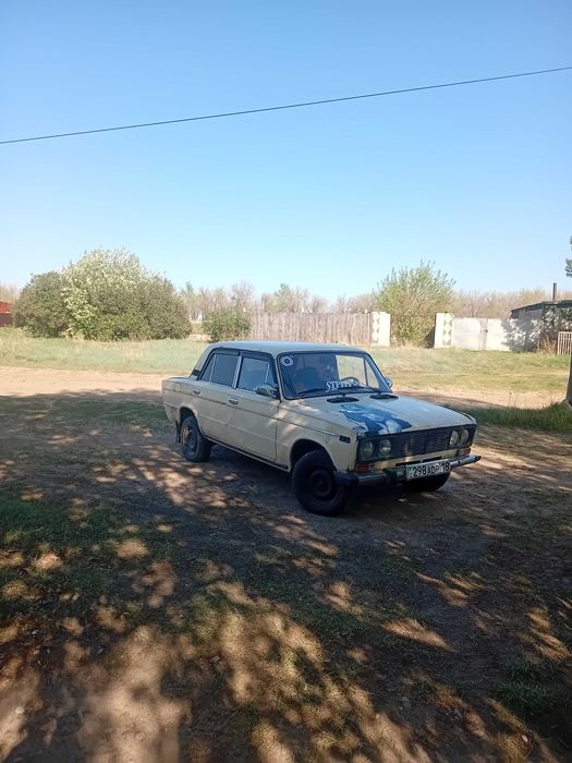 Машина ваз  2106