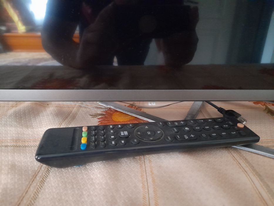 Televizor sotiladi!