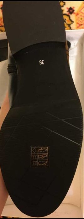 Продам кожаные сапоги