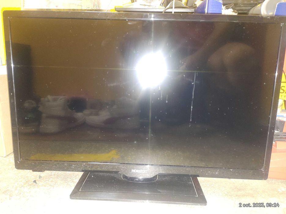 TV Horizon 24HL719H componente