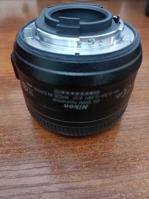 Объектив Никон 35 мм