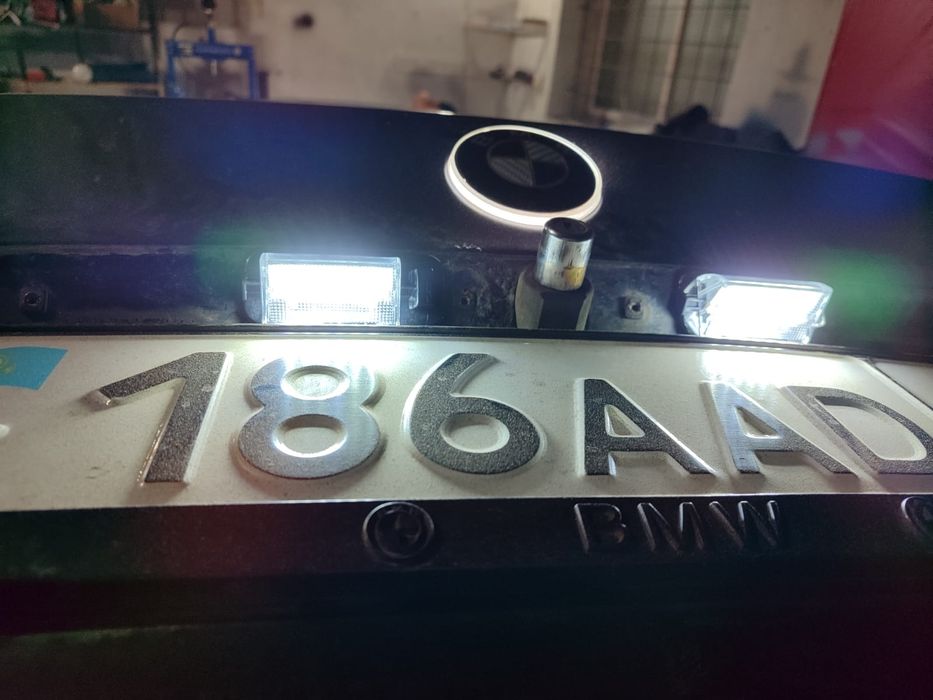 Подсветка номера е36 BMW