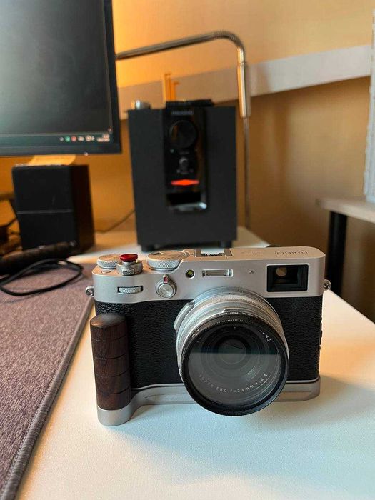 Fujifilm X100V фотоаппарат