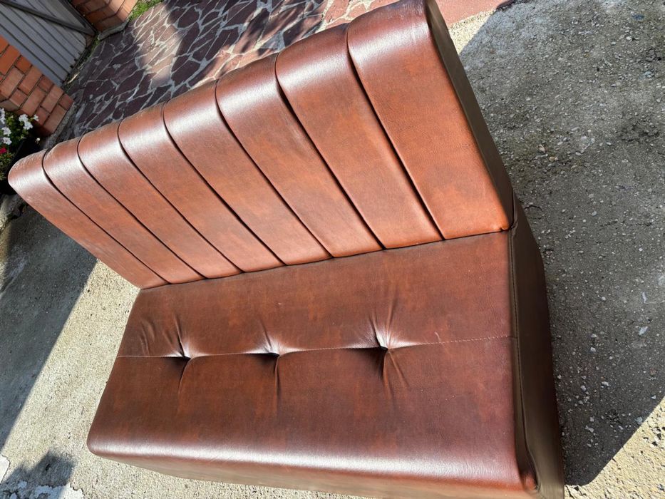 Продается комплект мебели