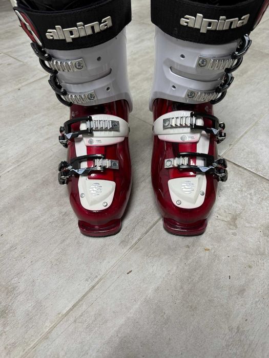 Продавам ски обувки  Alpina XTHOR 110 размер 27.5