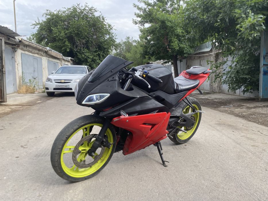 Yamaha r1 250 kub