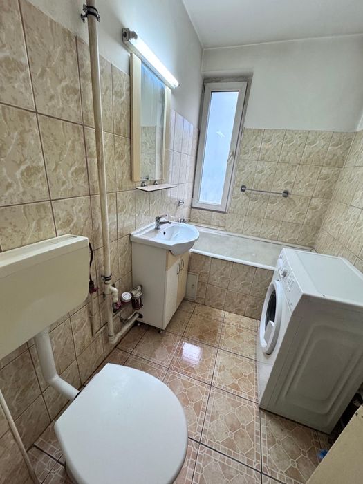 Proprietar vand apartament zona lunca
