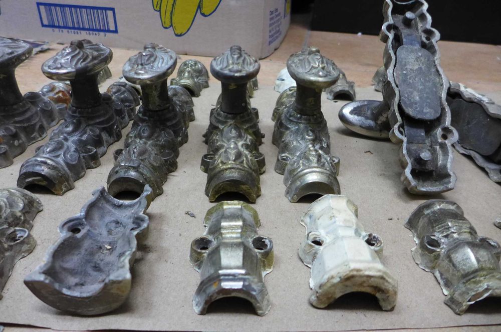 Elemente Feronerie BRONZ Art Nouveau pentru Geamuri Inchizatoare