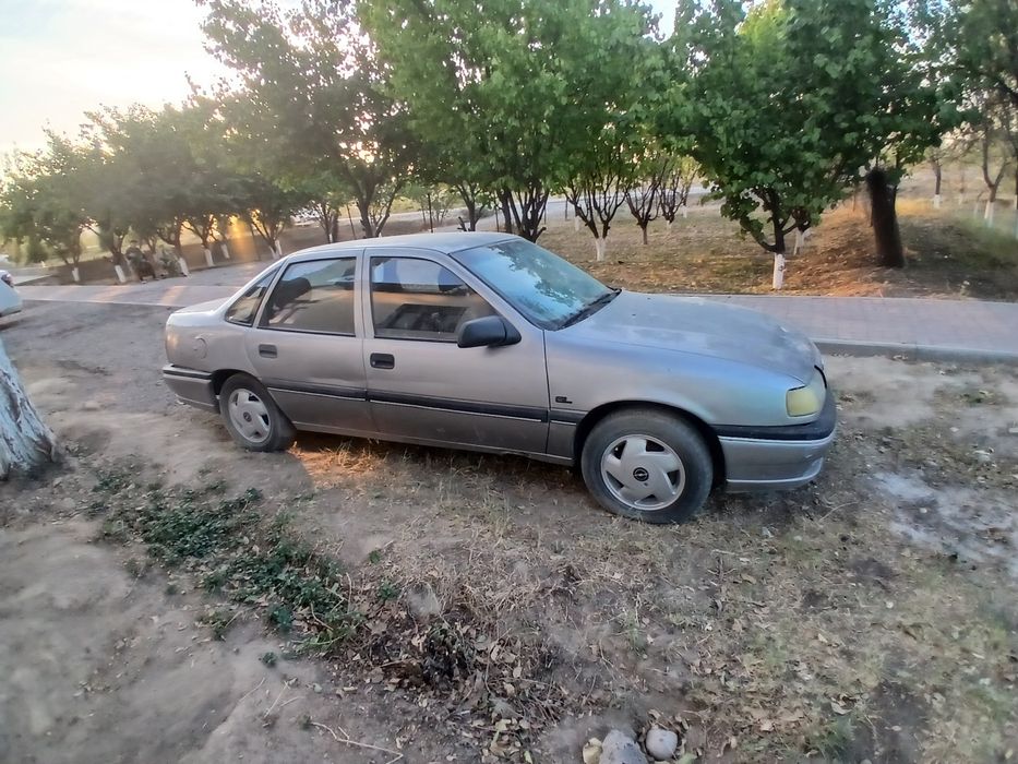 Opel vectra 2 kub