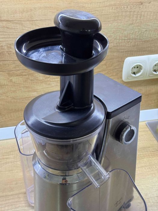 Сокоизстисквачка Slowjuicer Hotpoint Ariston SJ 4010 AX1