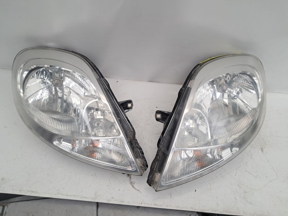Фар Renault Trafic 2