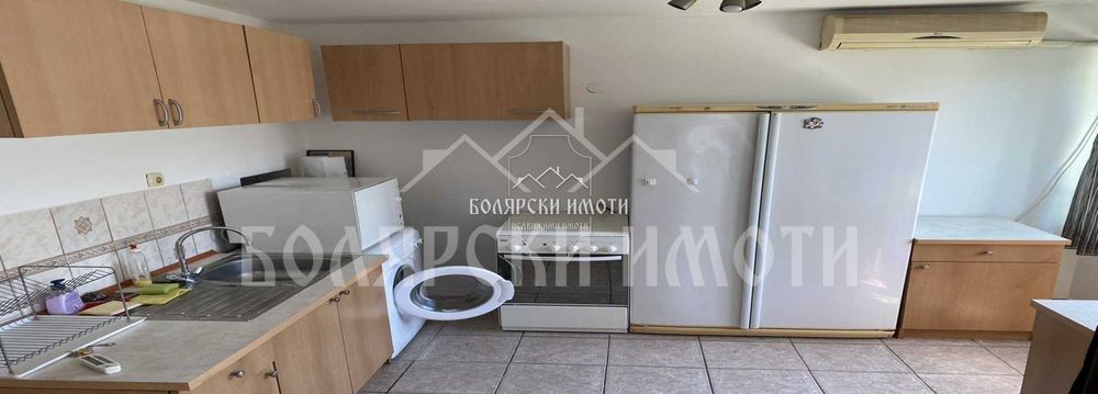 Дава се под наем Тристаен апартамент в Велико Търново, Център - 110 кв.м за 385 € - Снимка #1