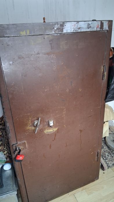 СЕЙФ Металлическая