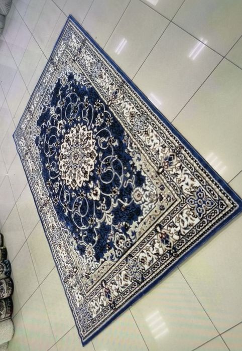 Продам ковер 200х300 см.