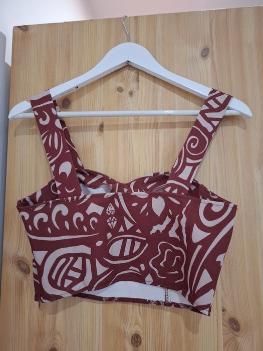 Червен топ NA-KD