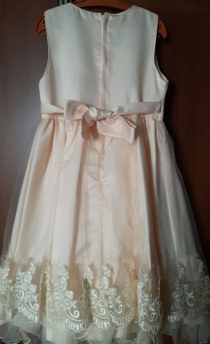 Продам платье на девочку 5-6 лет , синее 5-6 лет