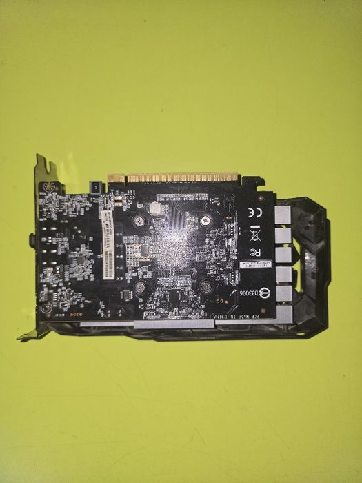 Видеокарта NVIDIA Gigabyte GeForce GTX 1650