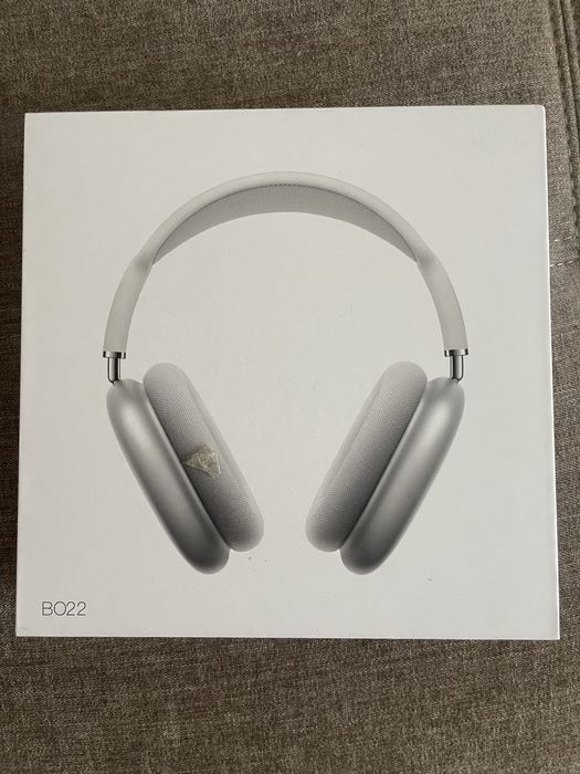 Наушники продам в отличном состоянии