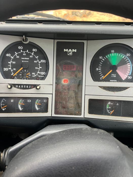 Vând Man 18 tone cu macara!