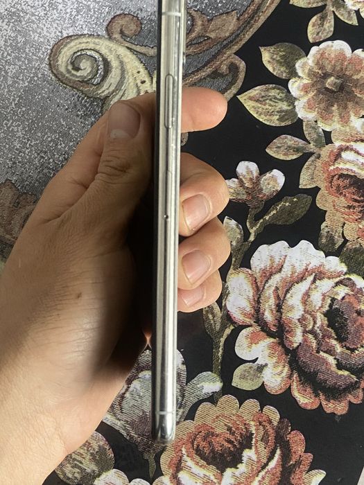 iPhone XS max продам