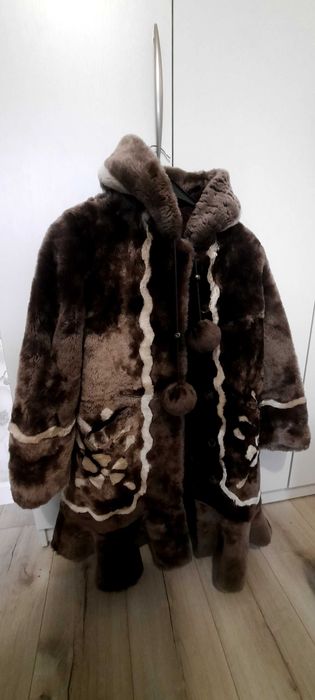 шубка на 7-8 лет девочку